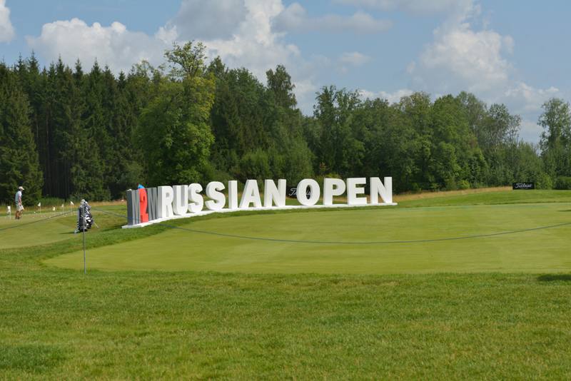 russia-golf-course