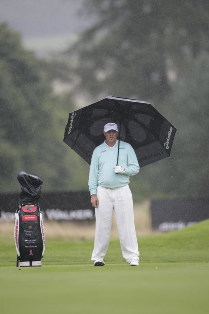 how does rain affect the way you play golf?