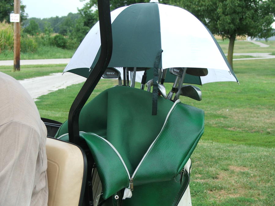 prepare for the worst weather when playing golf in the rain